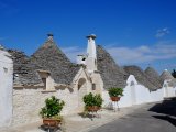 Trullis in the quieter Aia Piccola district of Alberobello